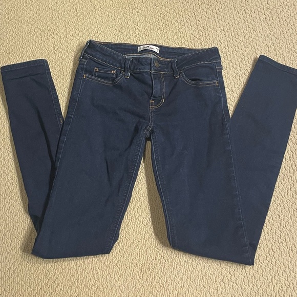 Hollister stretchy soft jeans - Picture 1 of 3
